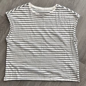 Free Assembly White/Blue Striped Boxy T-Shirt Size L